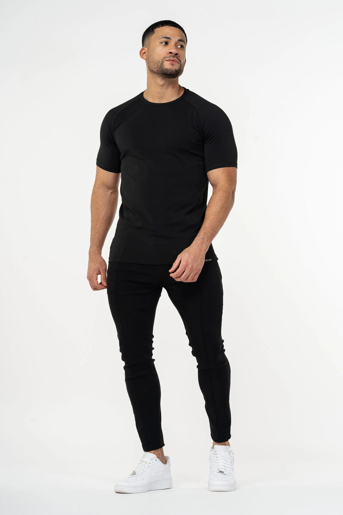 The Muscle Basic T-Shirt – Strength Meets Style