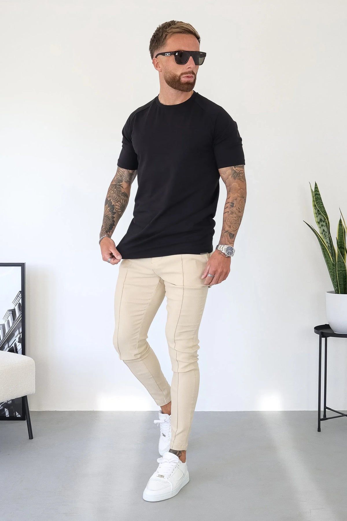 The Muscle Basic T-Shirt – Strength Meets Style