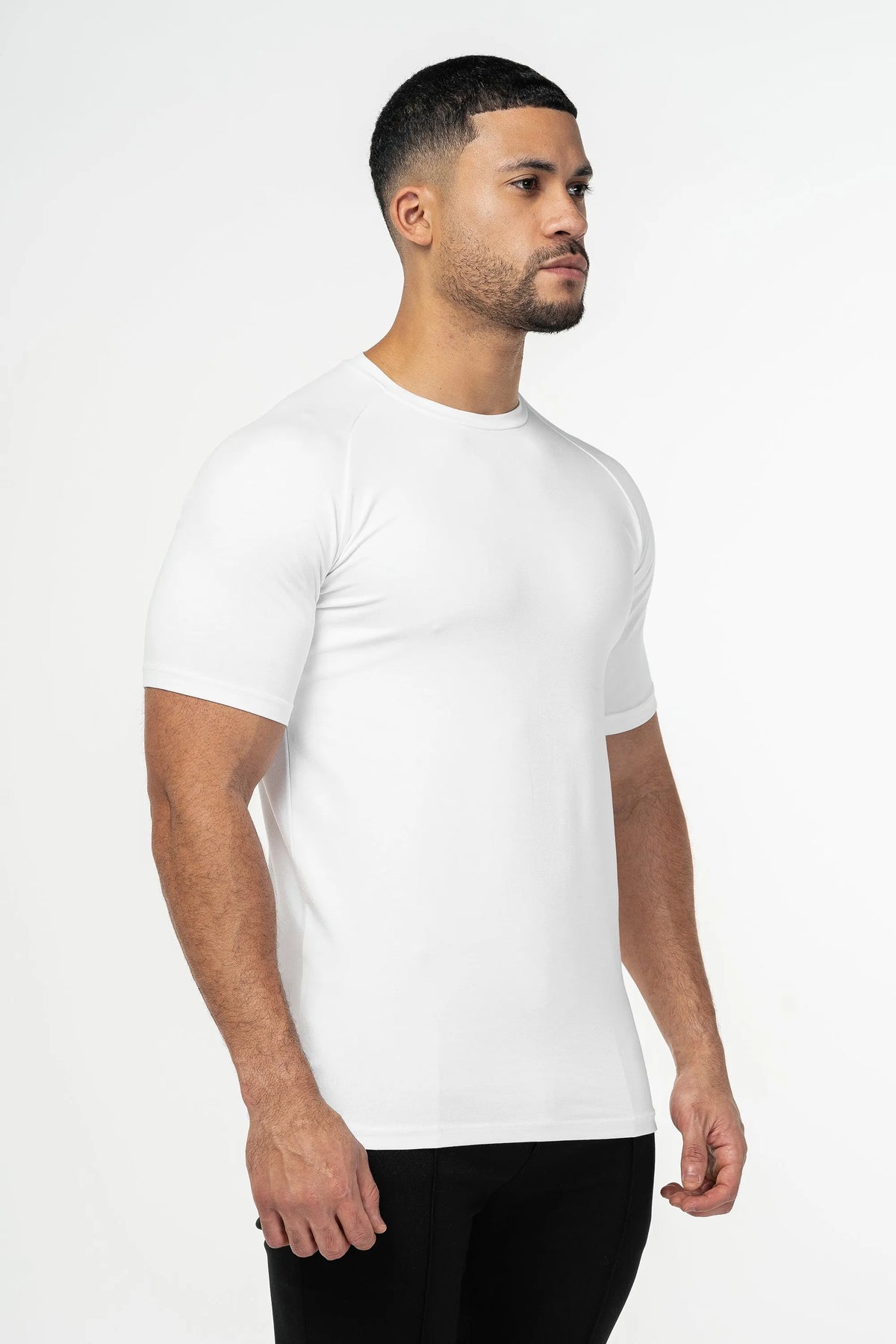 The Muscle Basic T-Shirt – Strength Meets Style