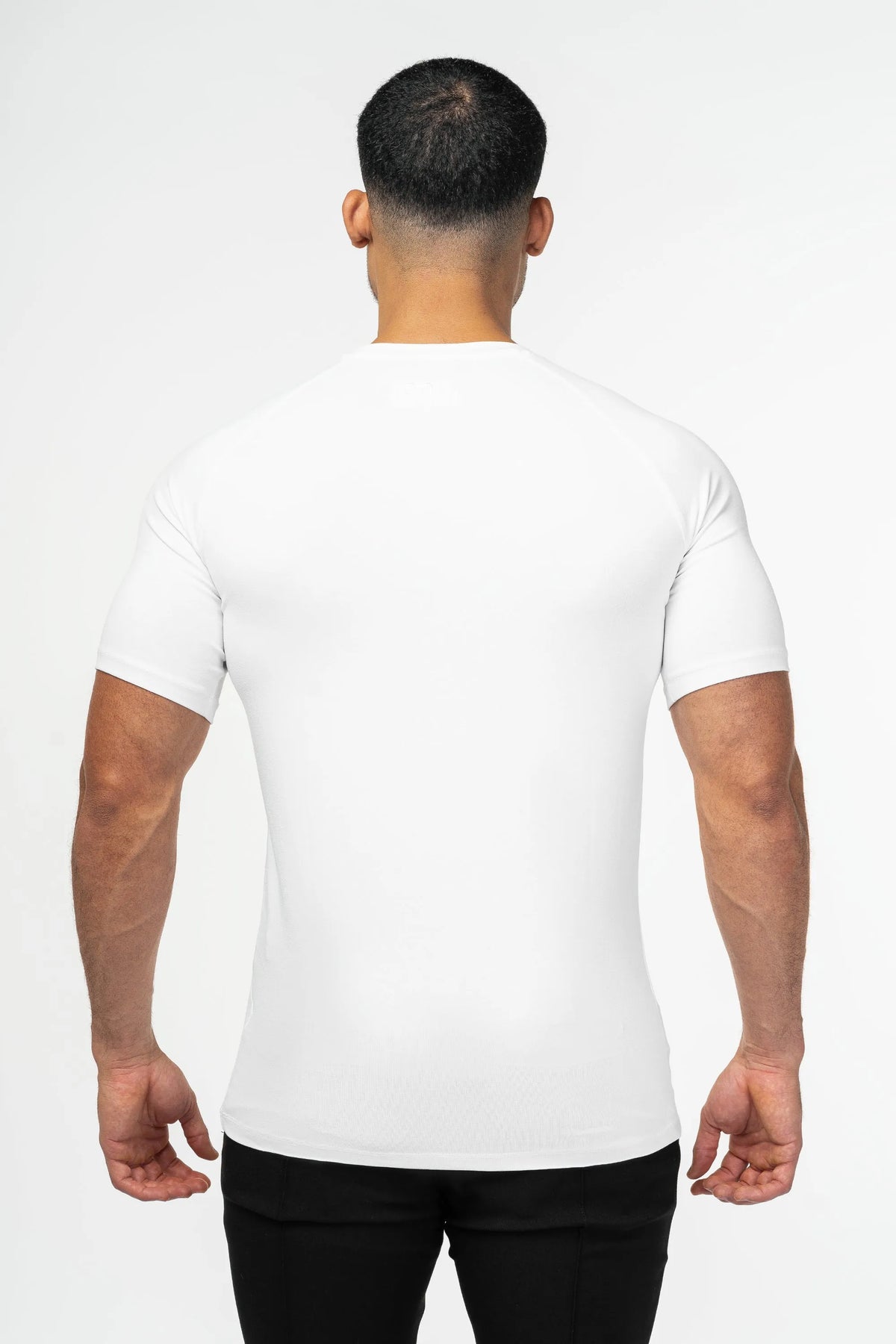 The Muscle Basic T-Shirt – Strength Meets Style